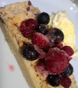 Spice Slice - Currants, crumble, and a little winter drama.