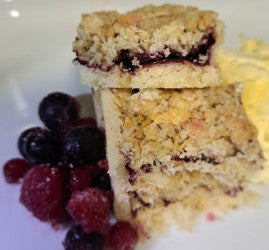 Spice Slice - Currants, crumble, and a little winter drama.